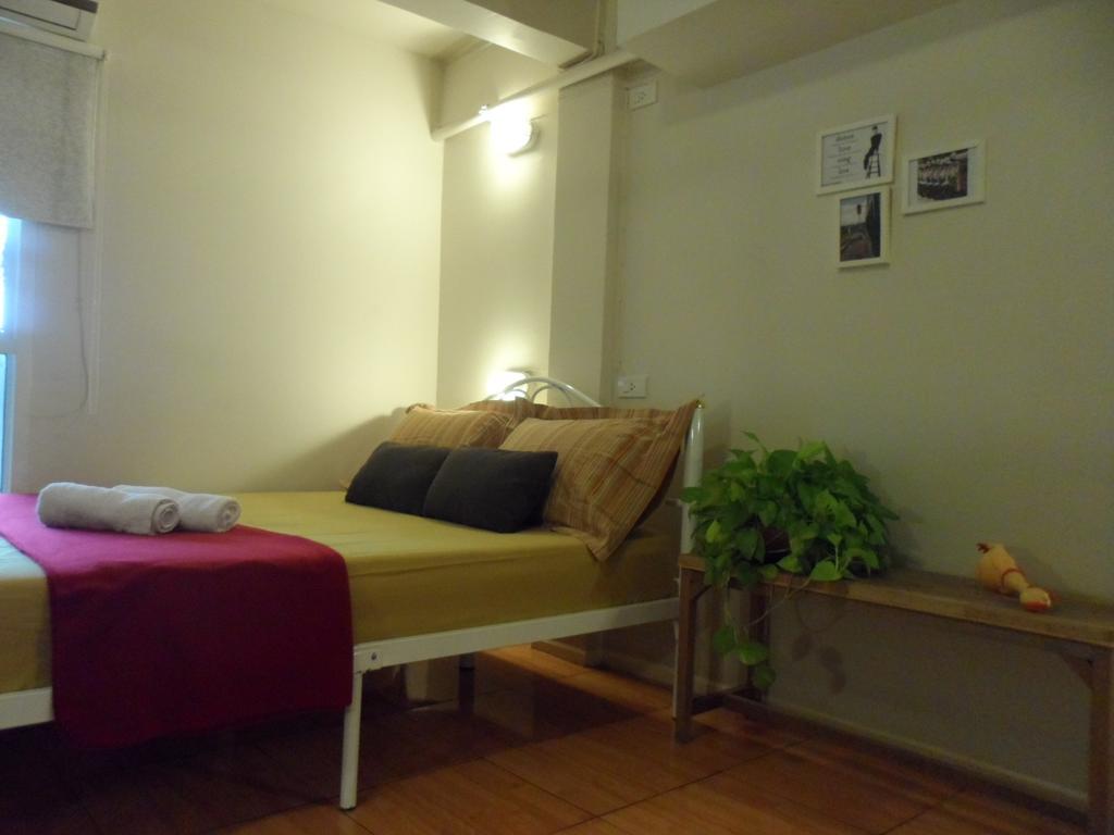 Need Sleep Hostel Bangkok Exterior foto