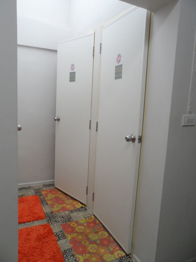 Need Sleep Hostel Bangkok Exterior foto