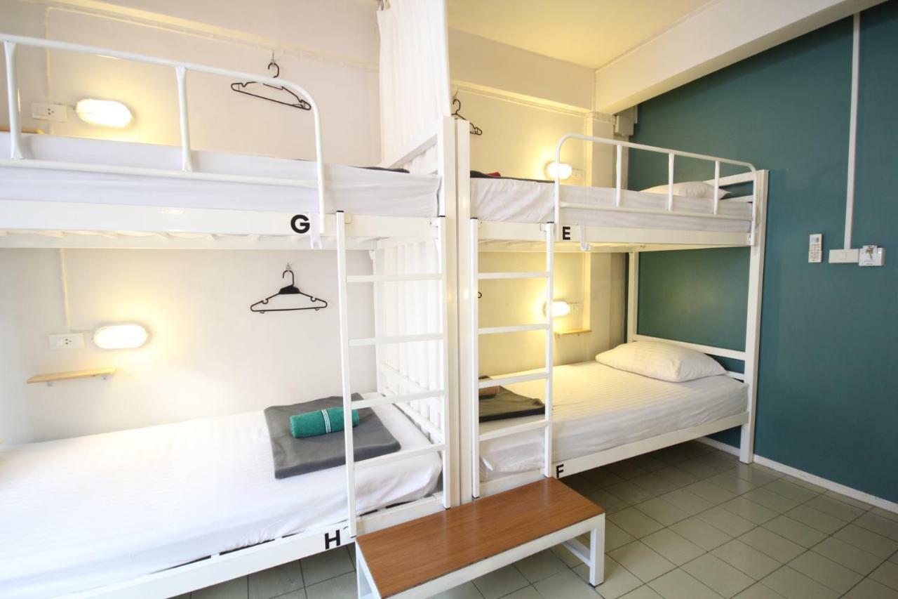 Need Sleep Hostel Bangkok Exterior foto