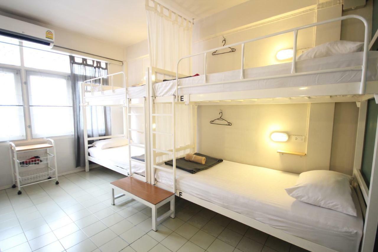 Need Sleep Hostel Bangkok Exterior foto